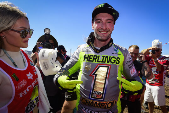 Herlings è Campione del Mondo per la sesta volta, Farres vince e allunga in MX2